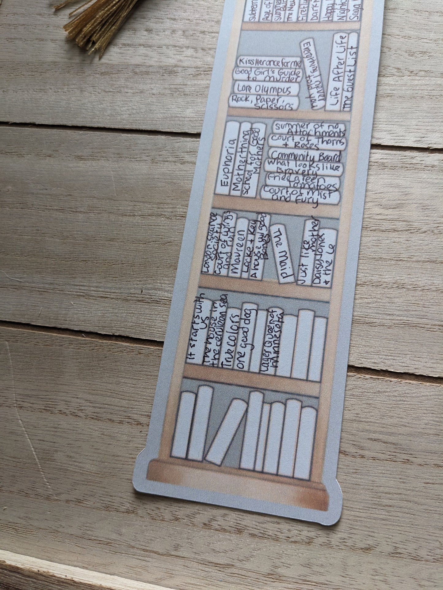 Bookshelf Book Tracker Bookmark - Reading Log for Bookworms